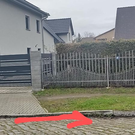 Schoene Neu Erbaute Wohnung Berlin Exterior photo